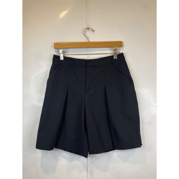 Lululemon Women's Long Story Short Golf Black Pleated Bermuda Casual Size 6 - Picture 3 of 7
